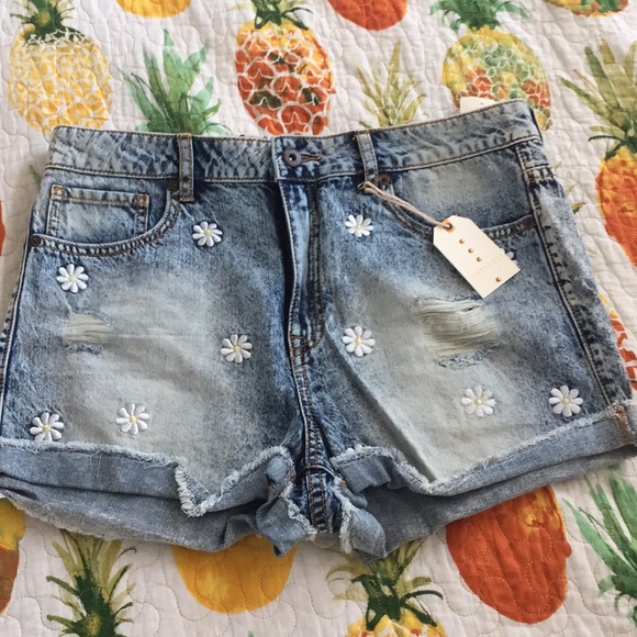 Forever 21 Pants - ❌FINAL DROP PRICE❌ High waisted shorts